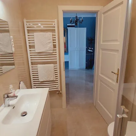 Castle View One Lägenhet