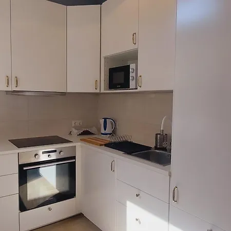 Апартаменты Castle View One *